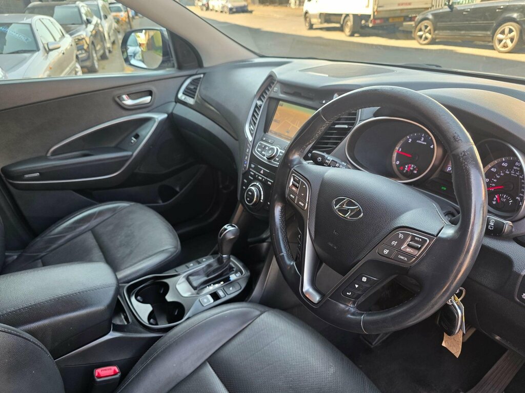 Hyundai Santa Fe 2.2 Crdi Blue Drive Premium Se 4Wd Euro 6 S Black #11