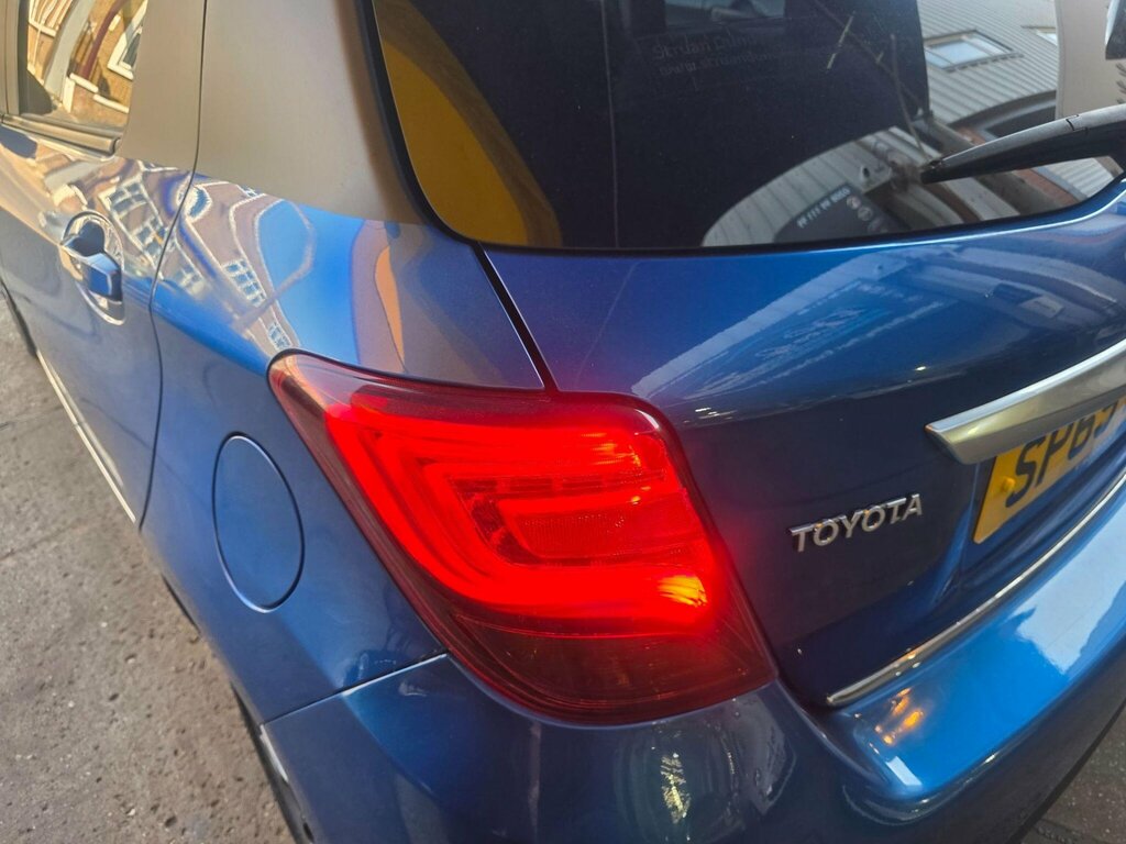 Toyota Yaris Yaris Icon Vvt-i Cvt Red #44