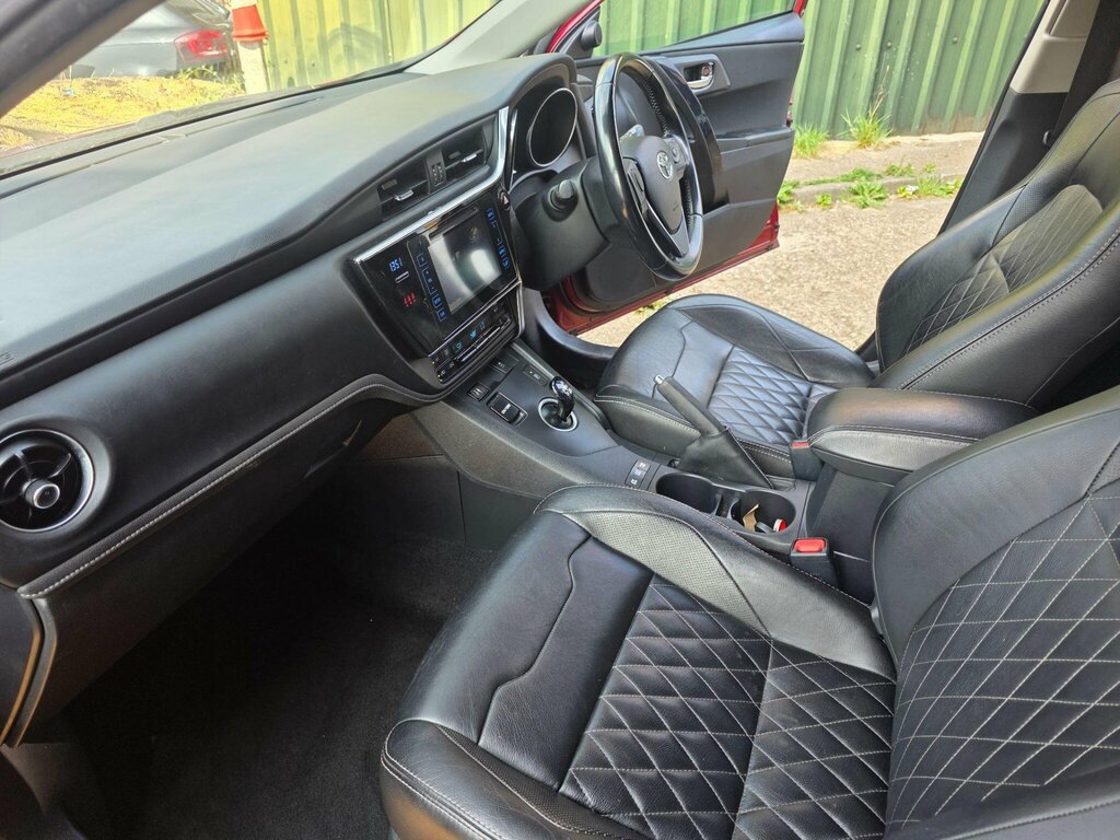 Toyota Auris 1.8 Vvt-h Business Edition Hatchback Hy Brown #40