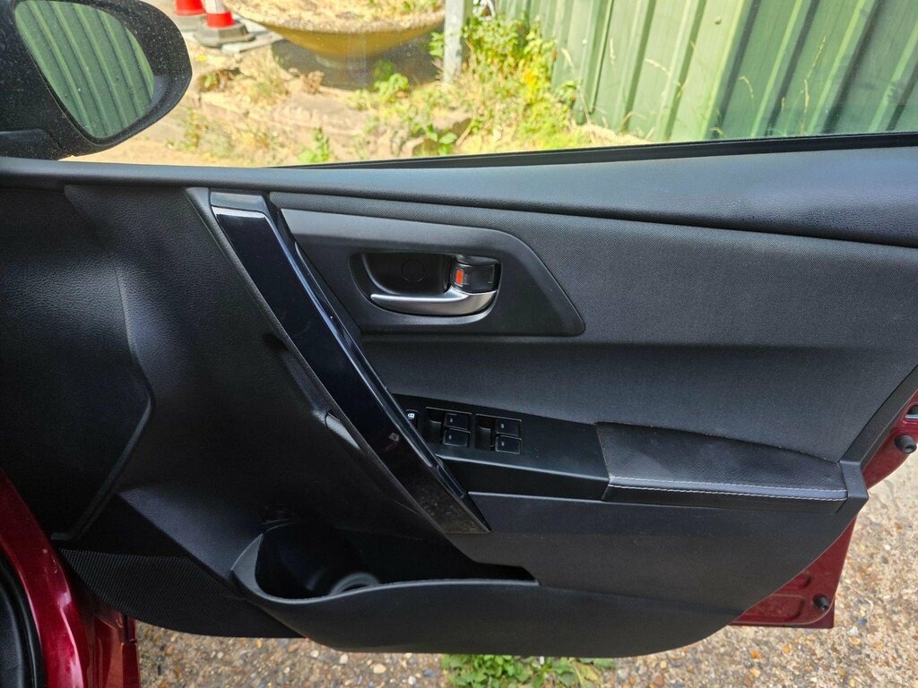 Toyota Auris 1.8 Vvt-h Business Edition Hatchback Hy Brown #27