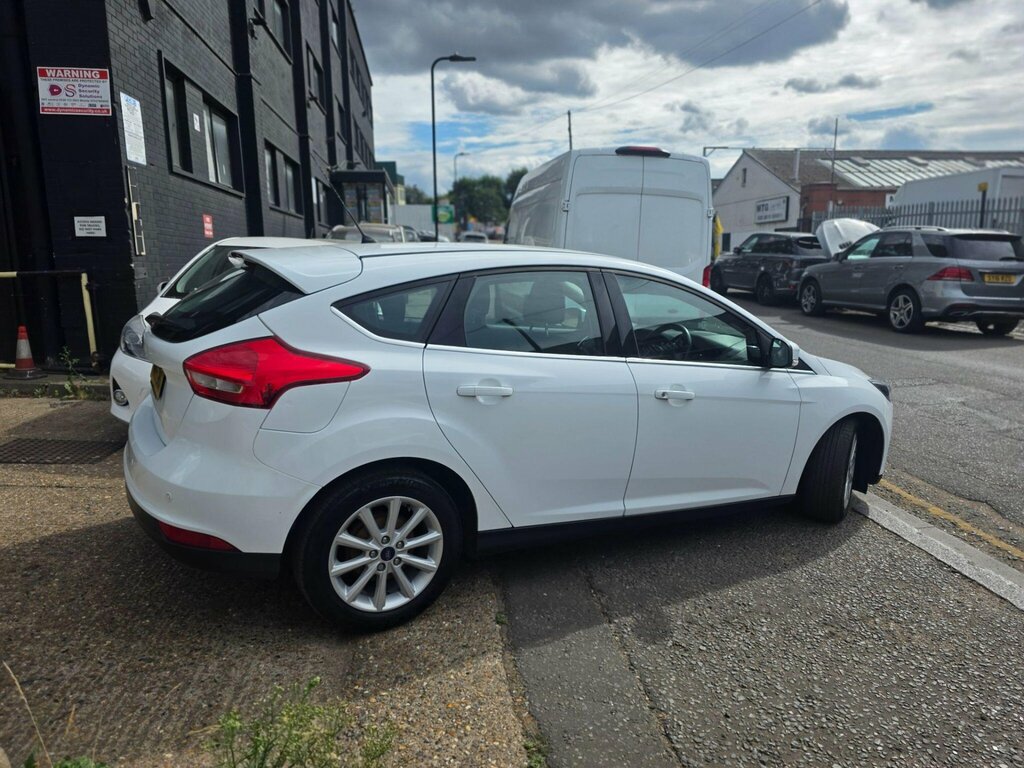 Ford Focus 1.6 Titanium Powershift Euro 6 White #6