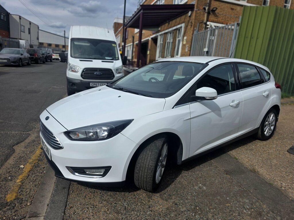 Ford Focus 1.6 Titanium Powershift Euro 6 White #2