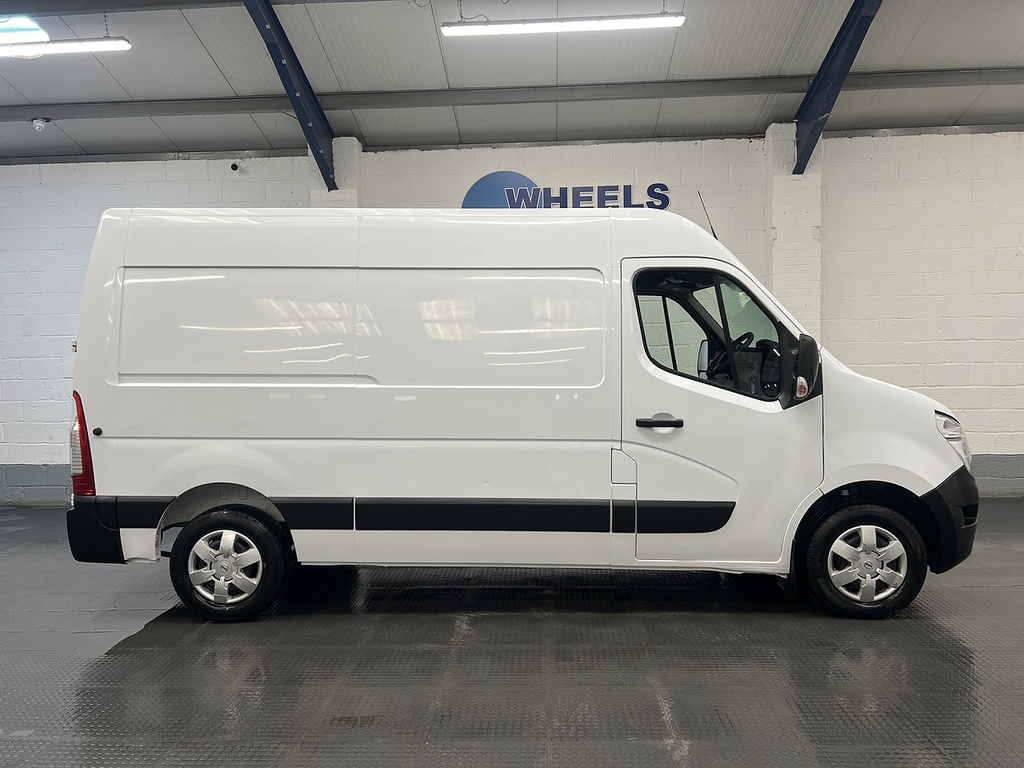 Nissan InterStar 2.3 Dci 33 Acenta Panel Van Fwd White #6
