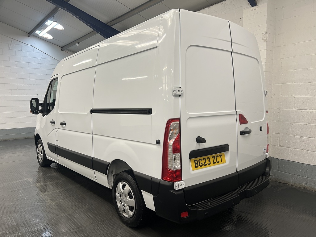 Nissan InterStar 2.3 Dci 33 Acenta Panel Van Fwd White #3