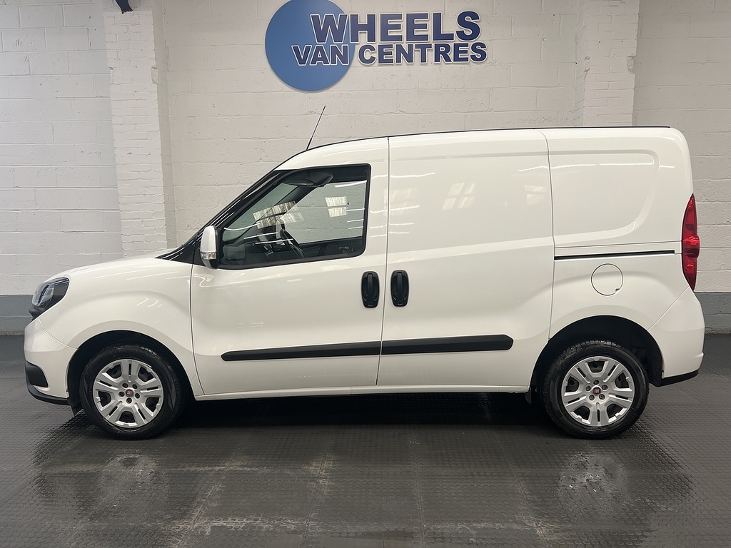 Fiat Doblo 1.6 Multijetii Tecnico Panel Van White #2