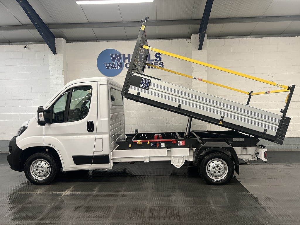 Peugeot Boxer 2.2 Bluehdi 335 Built For Business Tipper Dies White #2