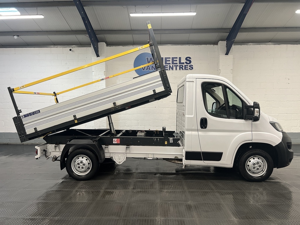 Peugeot Boxer 2.2 Bluehdi 335 Built For Business Tipper Dies White #5