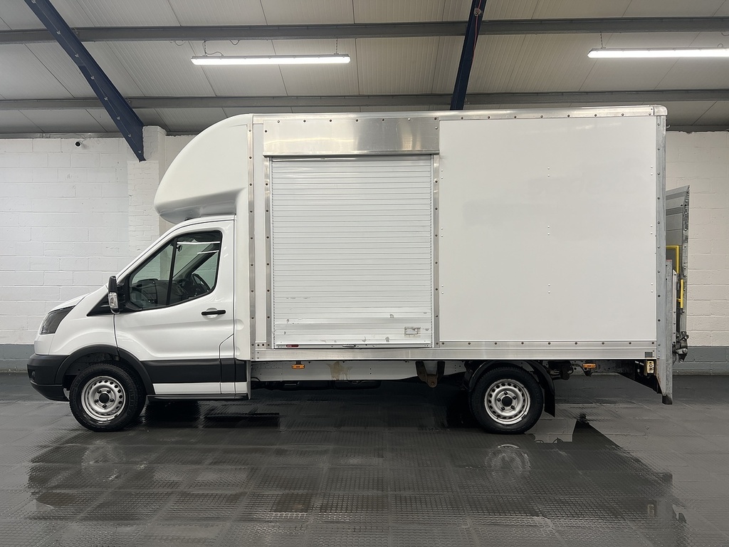Ford Transit Custom 350 Ecoblue 2.0 L4 Luton EF19HDG White #2