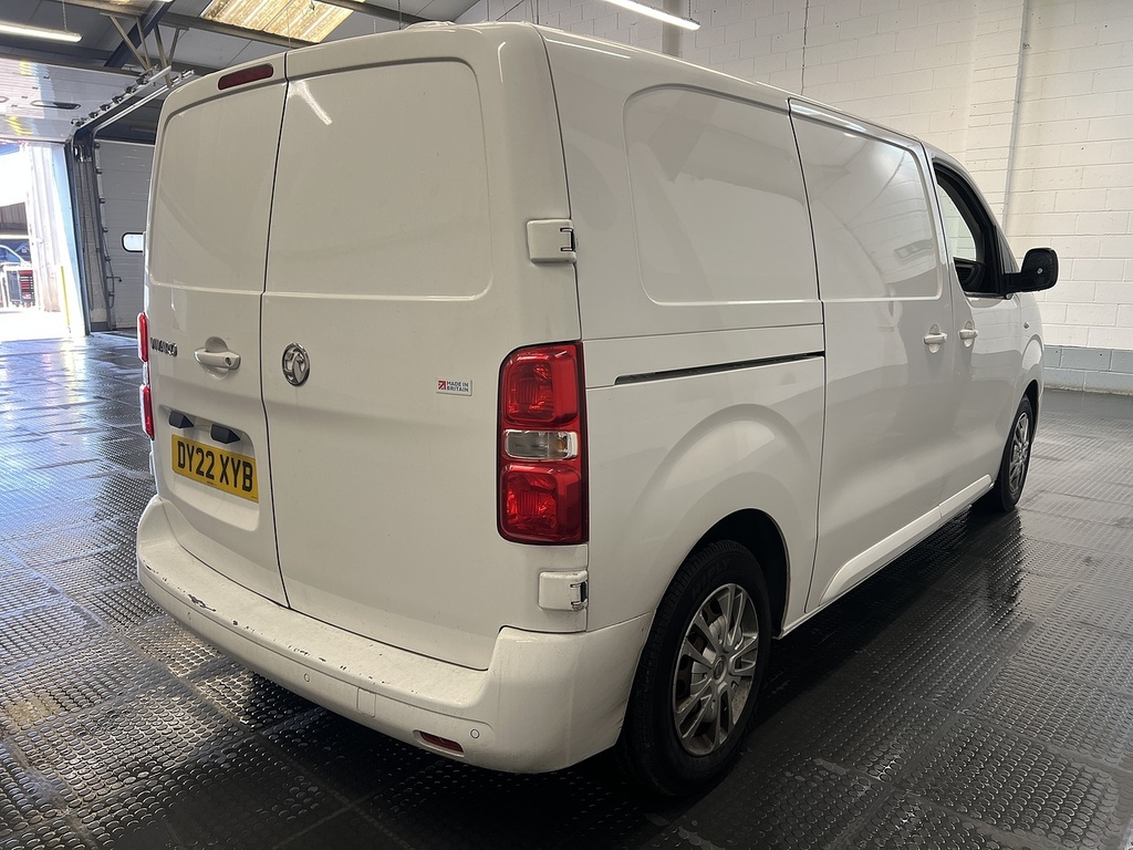 Vauxhall Vivaro 1.5 Turbo D 2700 Sportive Panel Van 6Dr Man White #2