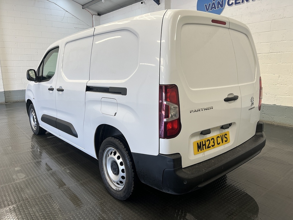 Peugeot Partner 1.5 Bluehdi 950 Professional Premium Long Panel White