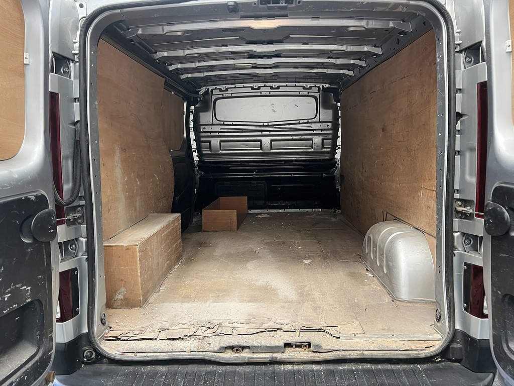 Renault Trafic 2.0 Dci Blue Ll30 Sport Panel Van Manua Grey #4