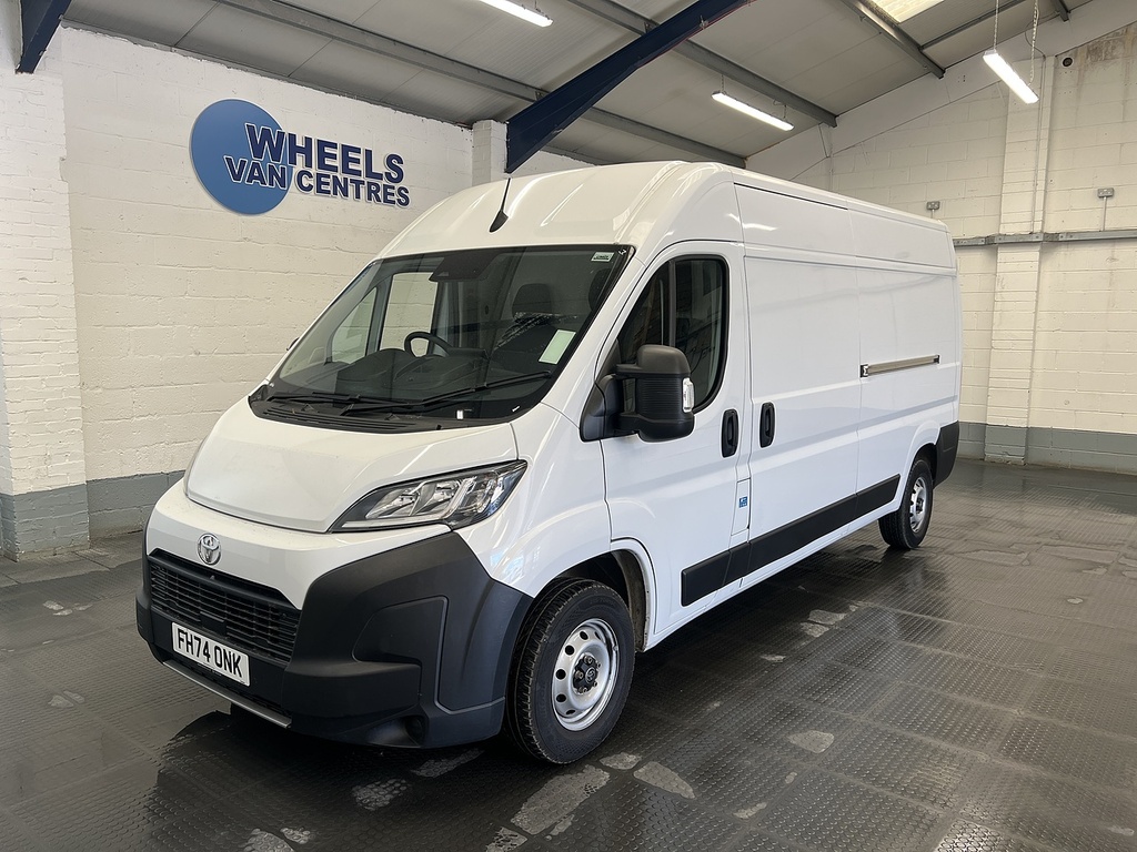 Toyota PROACE 2.2 Bluehdi 35 Icon Long Panel Van Manu White