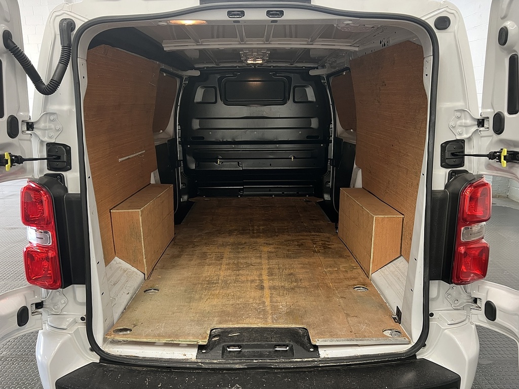 Vauxhall Vivaro 1.5 Turbo D 2900 Pro Panel Van 6Dr L White #5