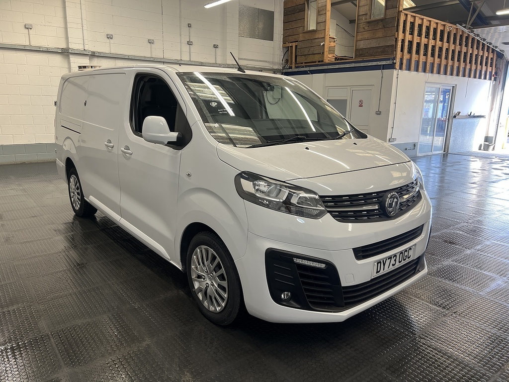 Vauxhall Vivaro 1.5 Turbo D 2900 Pro Panel Van 6Dr L White #4