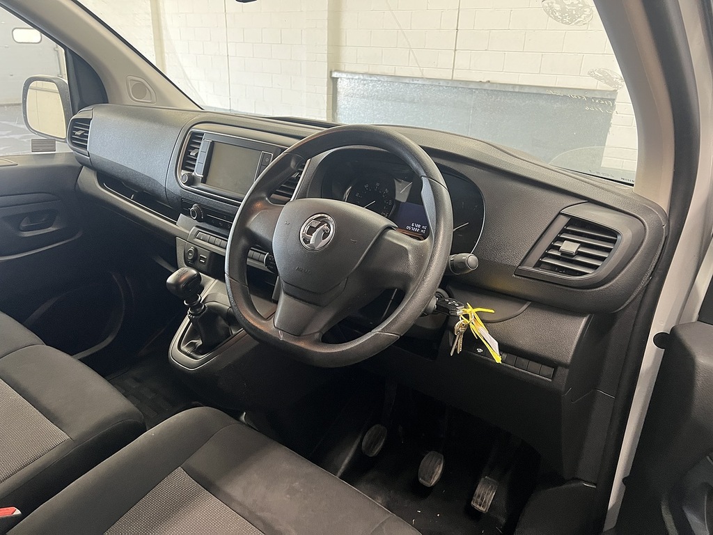 Vauxhall Vivaro 1.5 Turbo D 2900 Pro Panel Van 6Dr L White #6