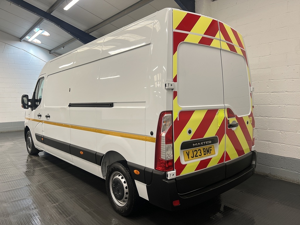 Renault Master 2.3 Dci 35 Start Panel Van Fwd L White #3
