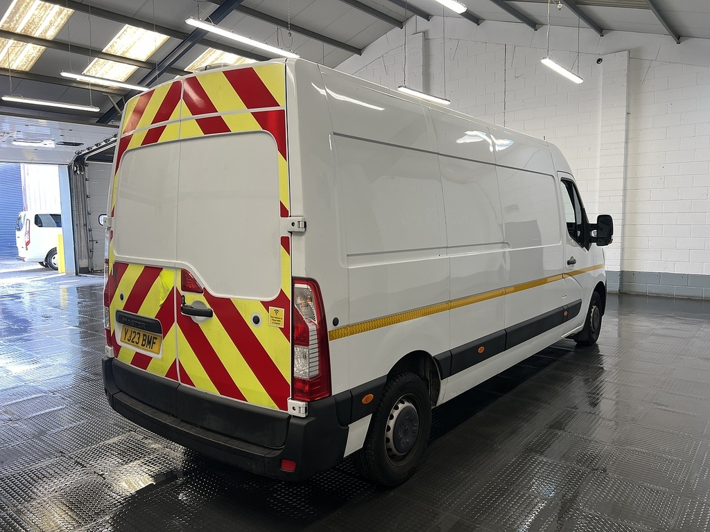 Renault Master 2.3 Dci 35 Start Panel Van Fwd L White #2