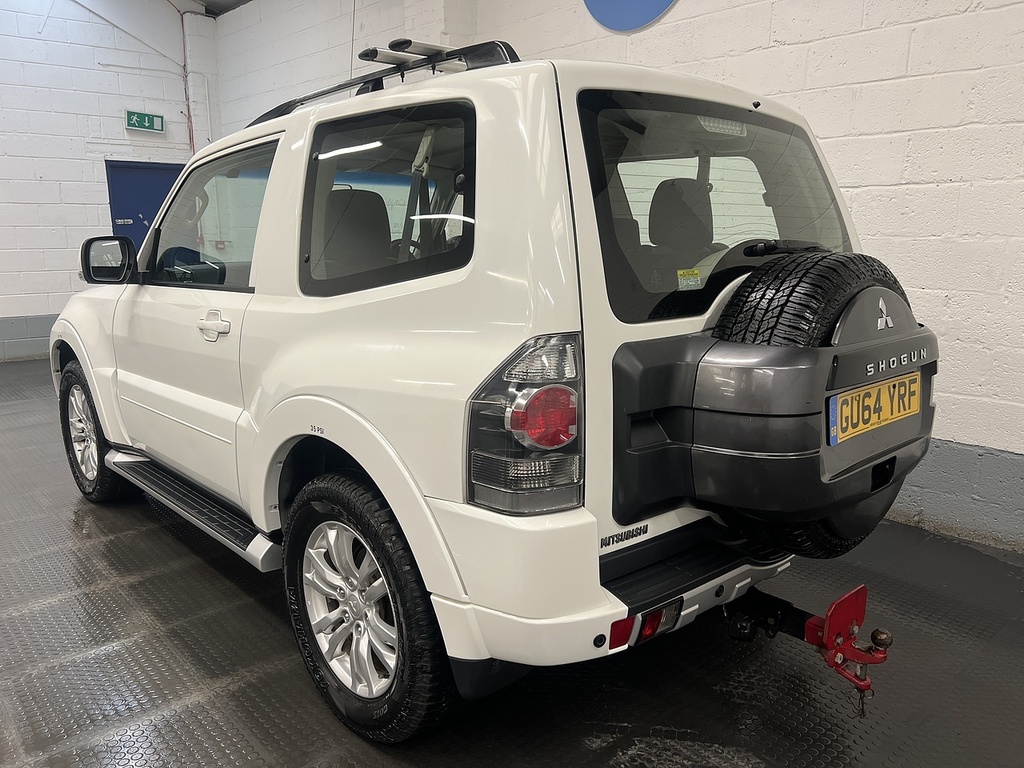 Mitsubishi Shogun 3.2 Di-dc Sg2 Suv 4Wd Euro 5 Swb White #3