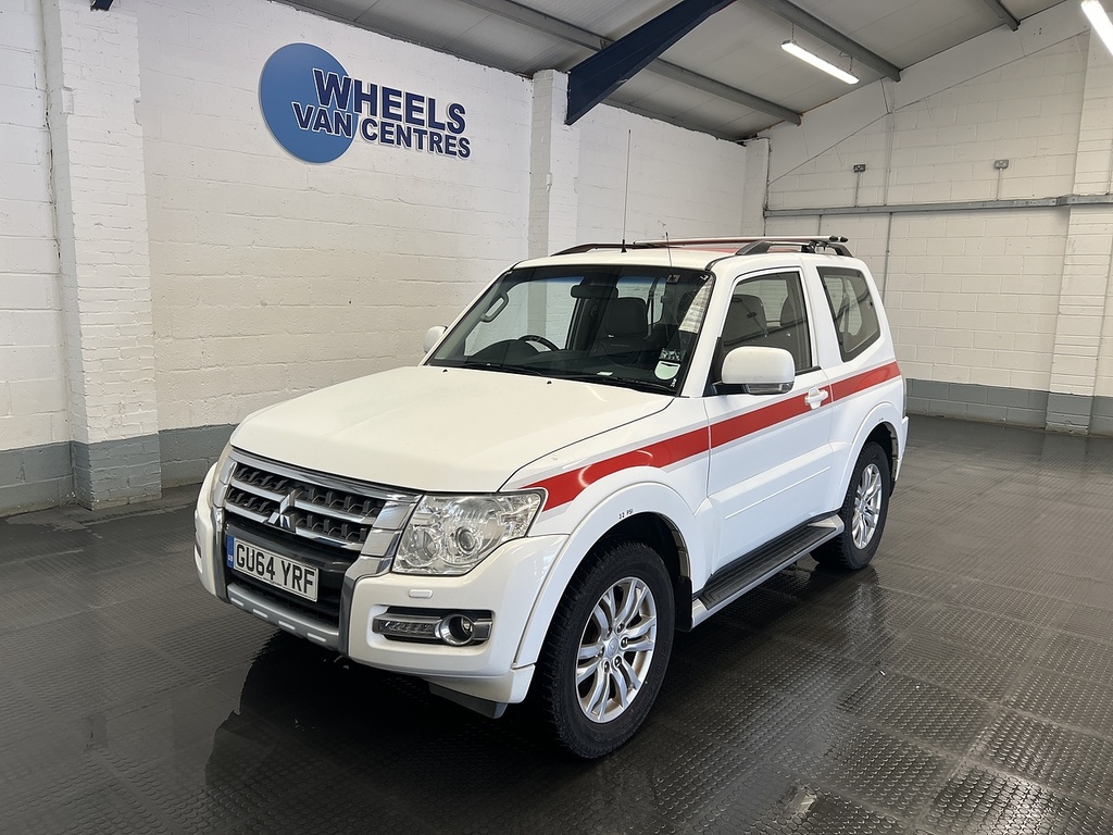 Mitsubishi Shogun 3.2 Di-dc Sg2 Suv 4Wd Euro 5 Swb White