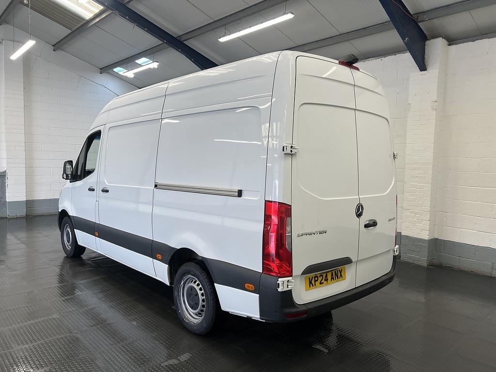 Mercedes-Benz Sprinter 2.0 315 Cdi Progressive Panel Van Manua White #2