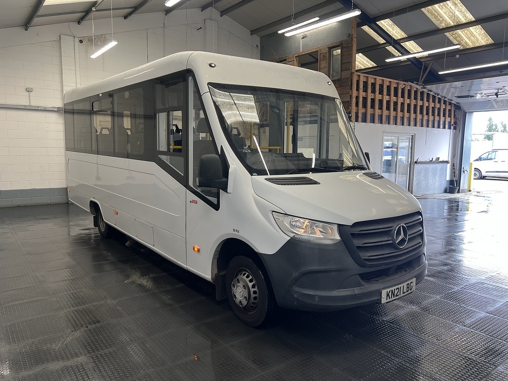 Mercedes-Benz Sprinter Treka 5T 16 Seat Wheelchair Bus White #2