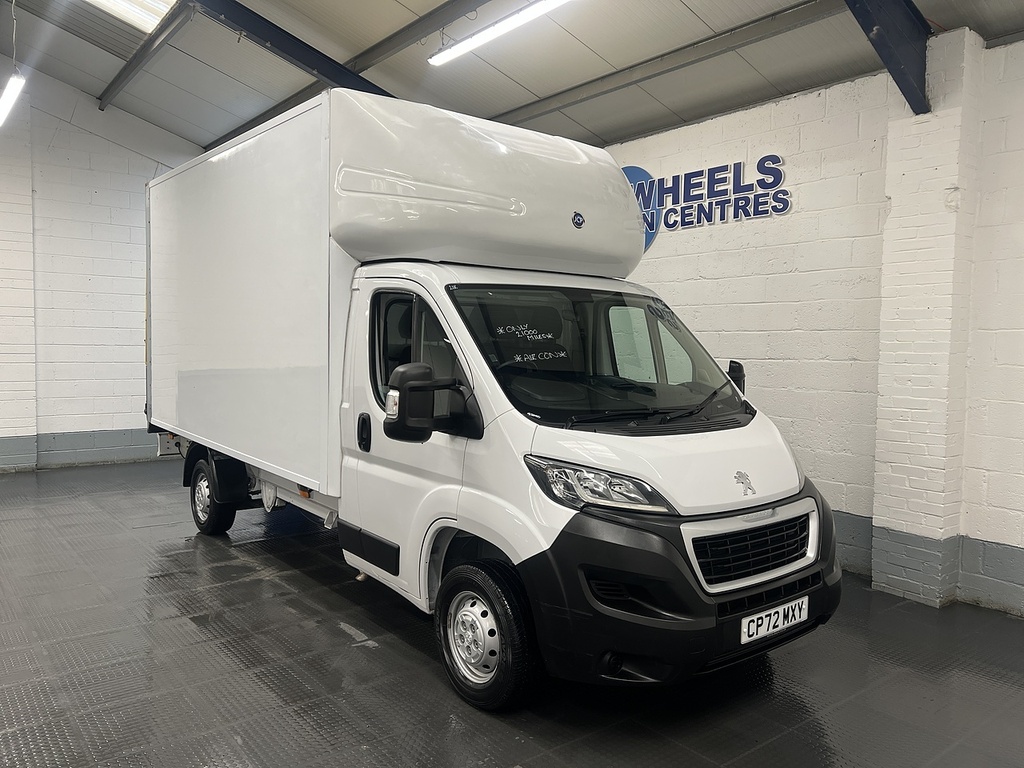 Peugeot Boxer 2.2 Bluehdi 335 Built For Business Luton Diese White #6