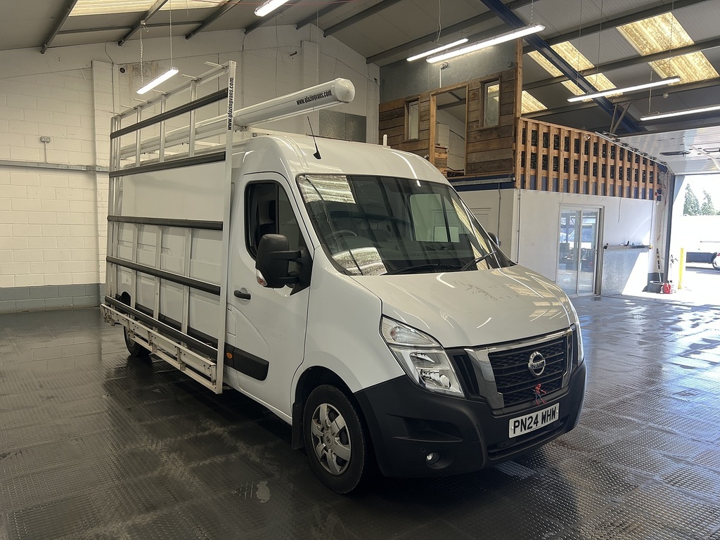 Nissan InterStar 2.3 Dci 35 Tekna Panel Van Fwd L White #3