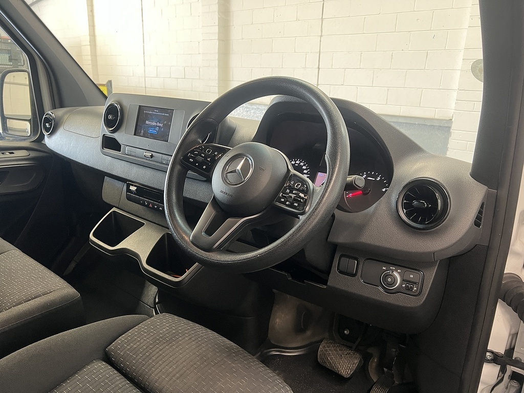 Mercedes-Benz Sprinter 2.0 315 Cdi Premium Panel Van G-tronic White #6