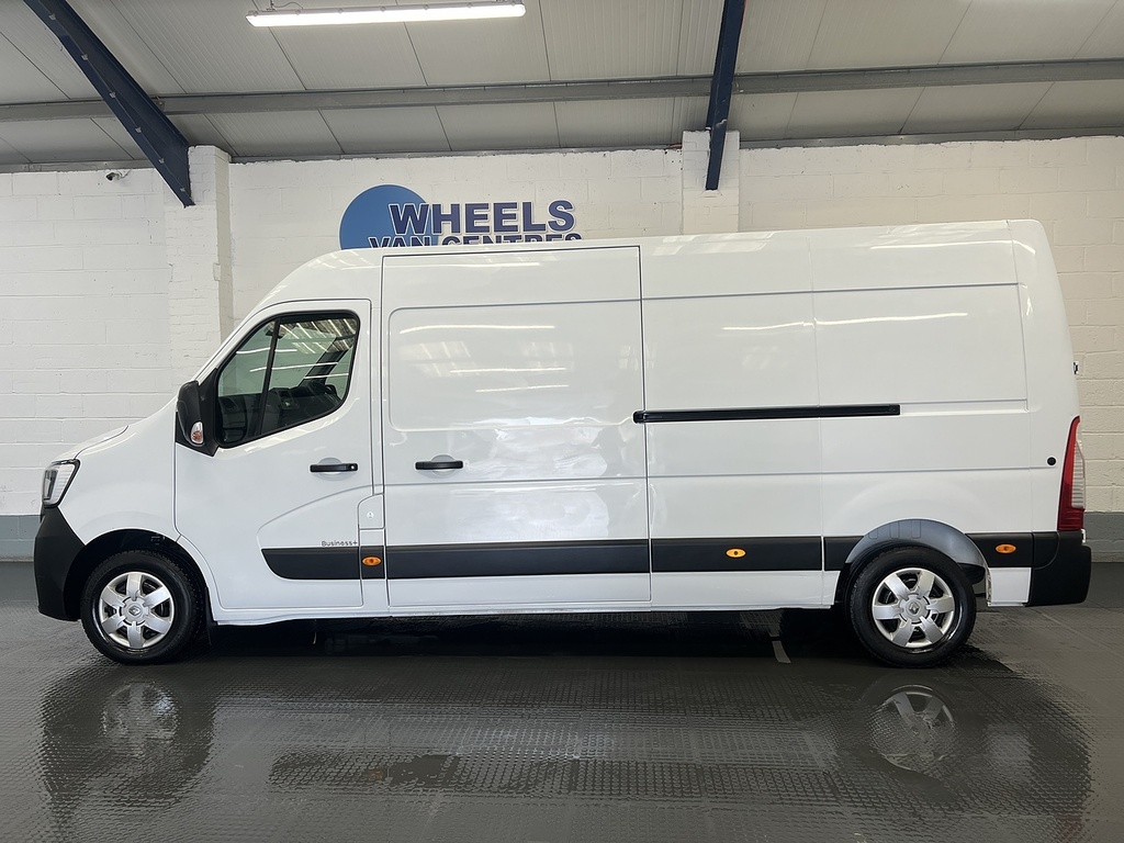 Renault Master Master 2.3 Dci 35 Business Fwd Lwb Medium Roof Eu White #2