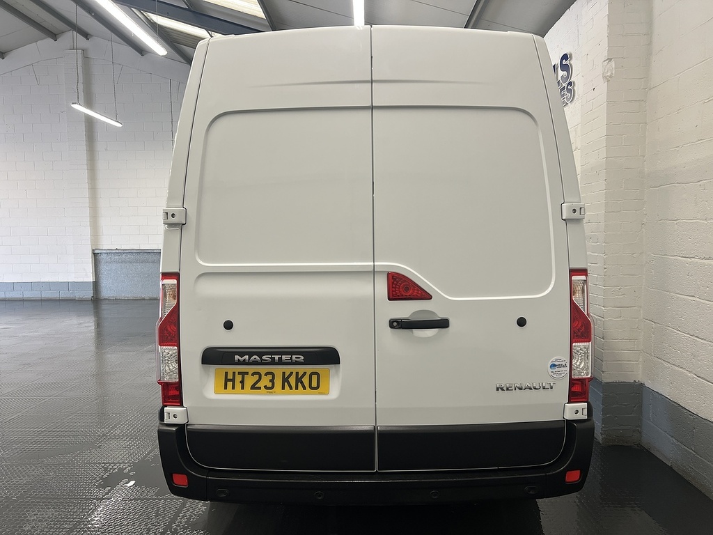 Renault Master Master 2.3 Dci 35 Business Fwd Lwb Medium Roof Eu White #4