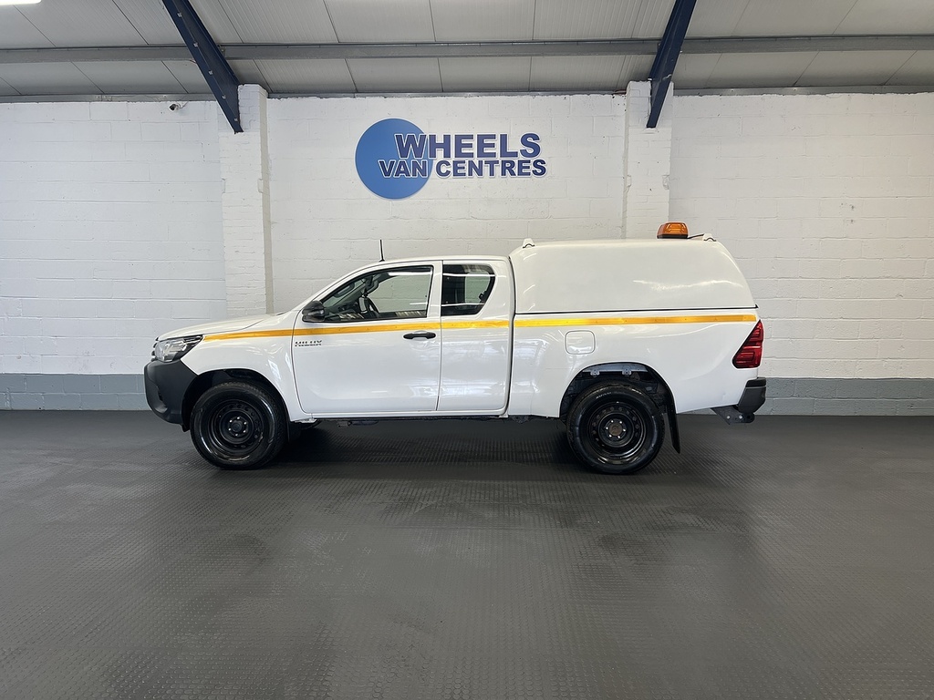 Toyota HILUX 2.4 D-4d Active Extra Pickup Extended Cab Dies White #2