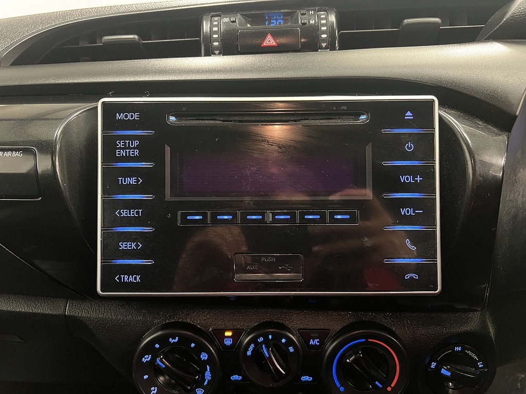 Toyota HILUX Diesel Black #22