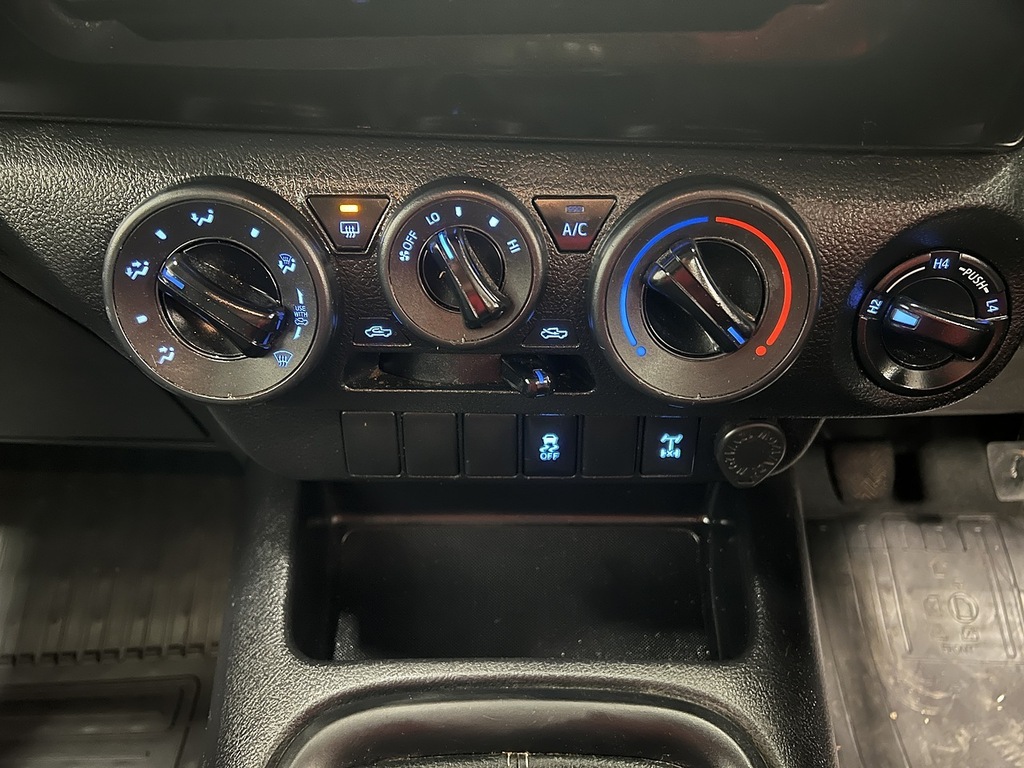 Toyota HILUX Diesel Black #24