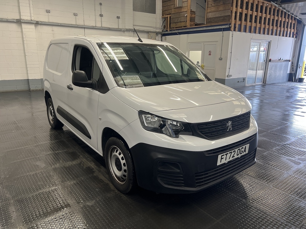 Peugeot Partner 1.5 Bluehdi 1000 Professional Premium Standard P White #4
