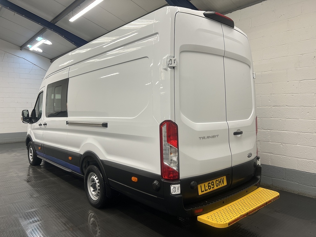 Ford Transit Custom 2.0 350 Ecoblue Leader Crew Van Double Cab 6Dr Die LL69GHV White #3