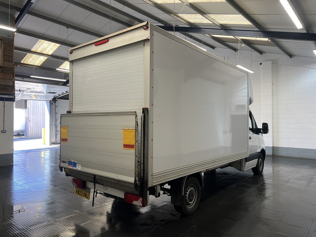 Mercedes-Benz Sprinter 2.0 315 Cdi Progressive Chassis Cab Man White #2
