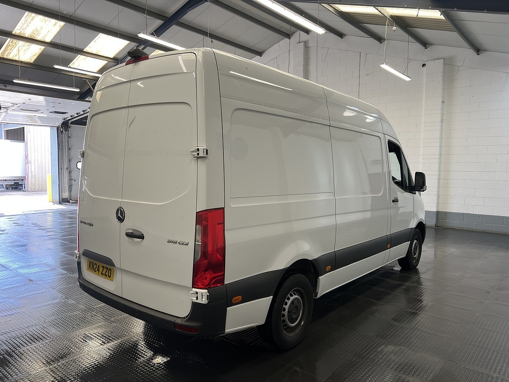 Mercedes-Benz Sprinter 2.0 315 Cdi Progressive Panel Van Manua White #3
