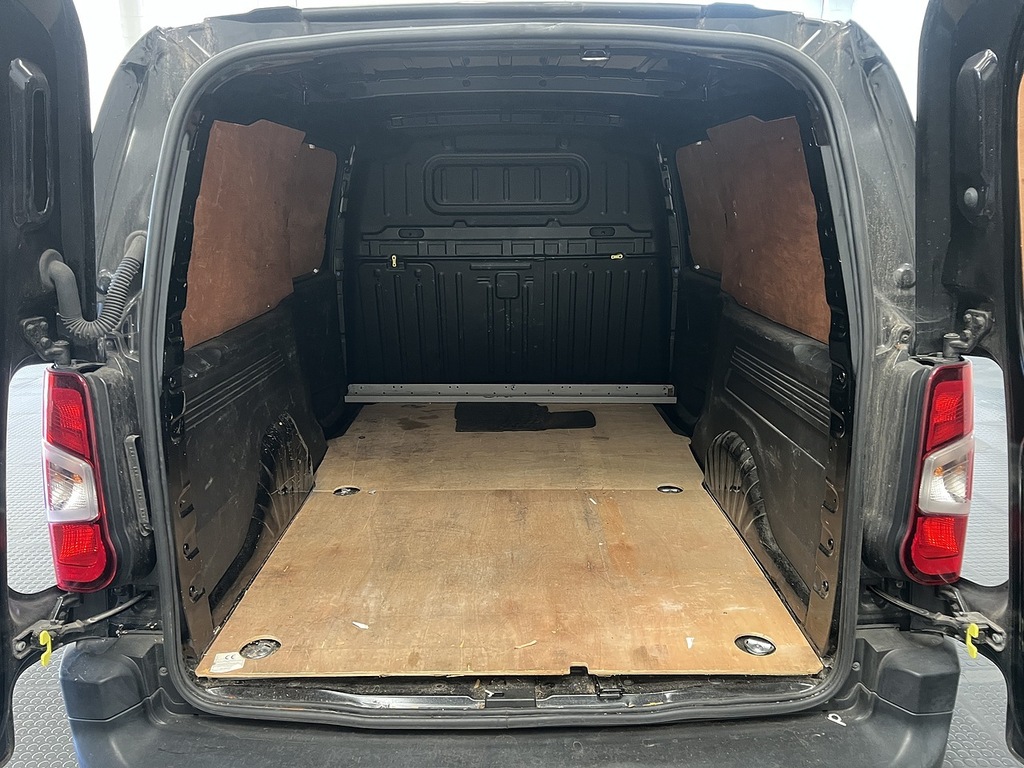 Vauxhall Combo 1.5 Turbo D 2300 Prime Panel Van 6Dr Black #5