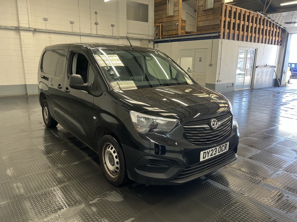 Vauxhall Combo 1.5 Turbo D 2300 Prime Panel Van 6Dr Black #4