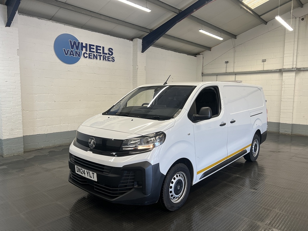 Vauxhall Vivaro 2.0 Turbo D Prime XL Panel Van 6Dr L White