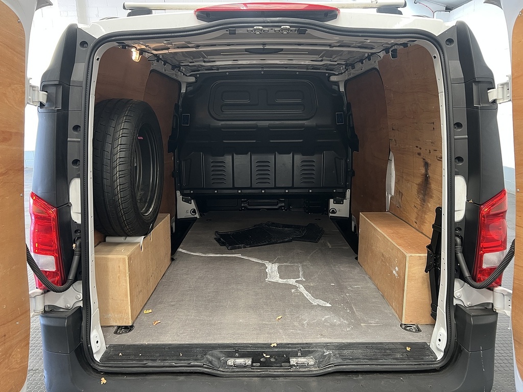 Mercedes-Benz Vito 2.0 114 Cdi Progressive Panel Van G-tro White #5