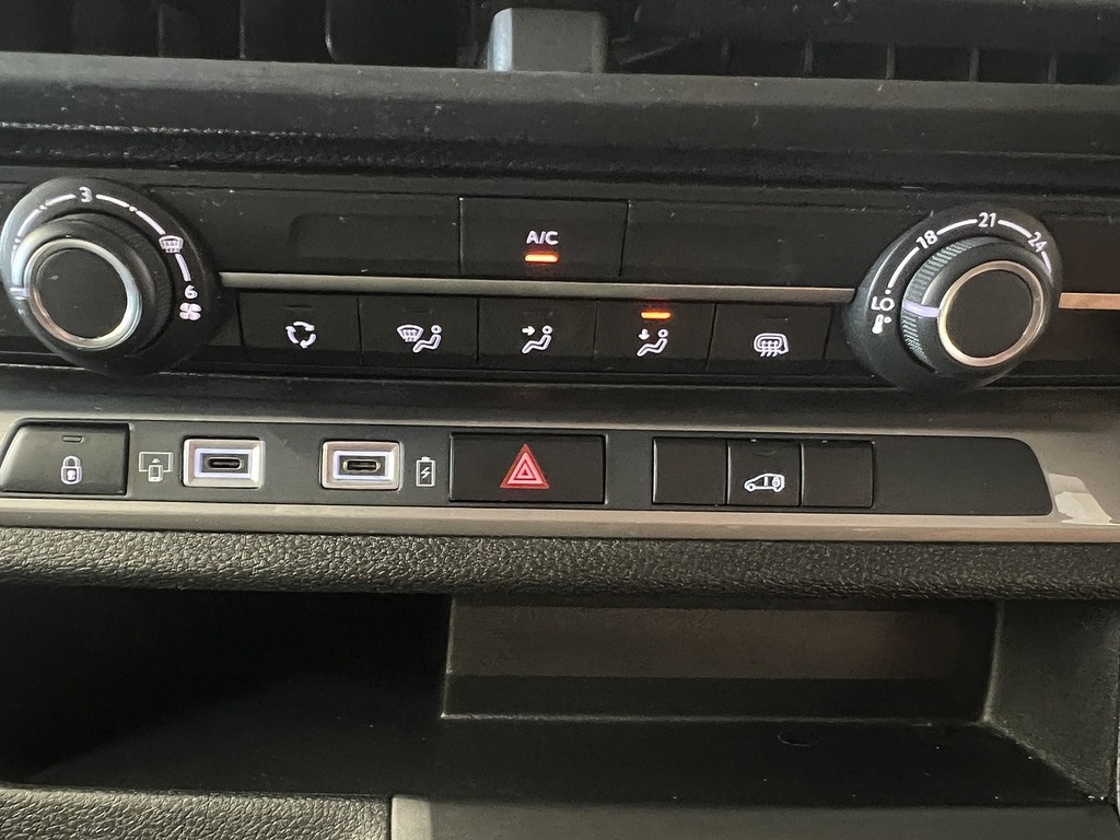Vauxhall Vivaro Swb Turbo D 120Ps Prime Euro 6 With Air Con, Twin White #9