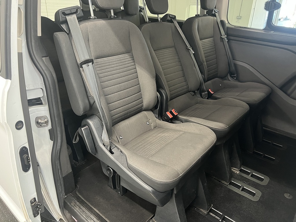 Ford Tourneo Custom 2.0 320 Ecoblue Titanium Minibus Double Cab Di White #6
