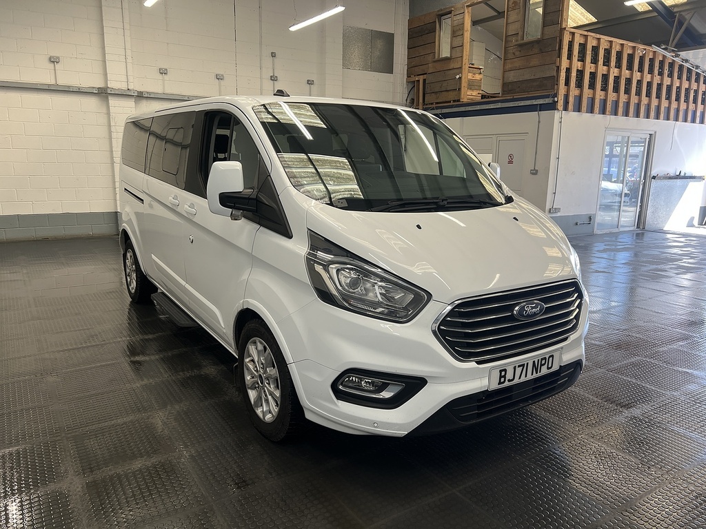 Ford Tourneo Custom 2.0 320 Ecoblue Titanium Minibus Double Cab Di White #4