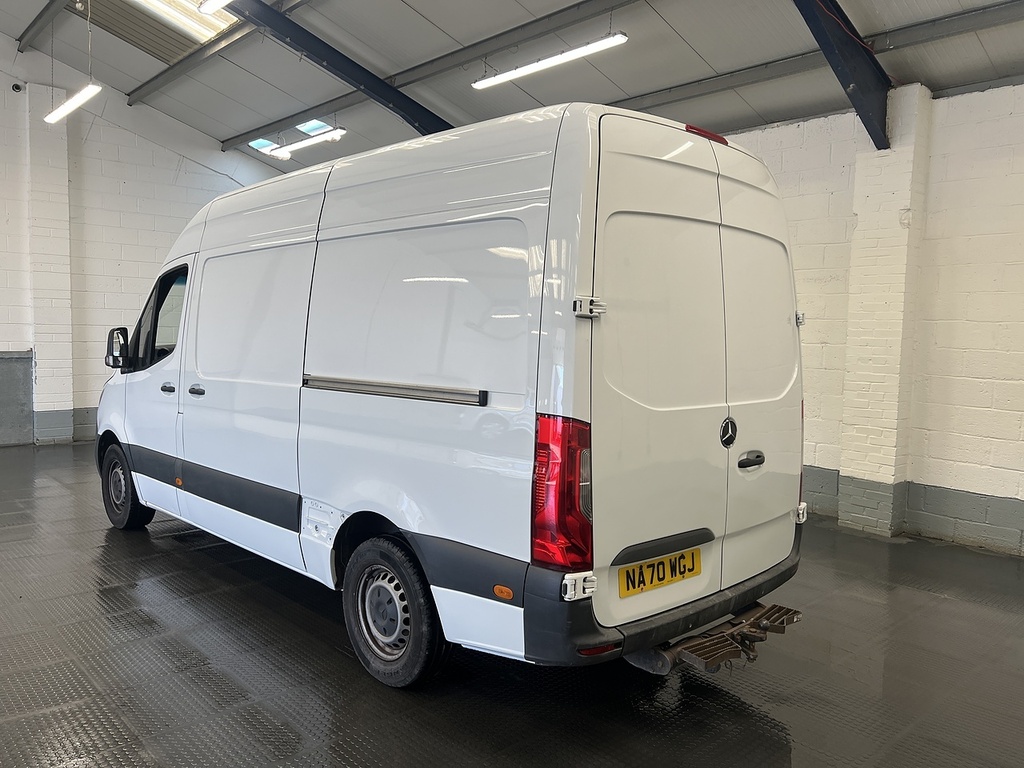 Mercedes-Benz Sprinter 2.0 315 Cdi Progressive Panel Van Manua White #2