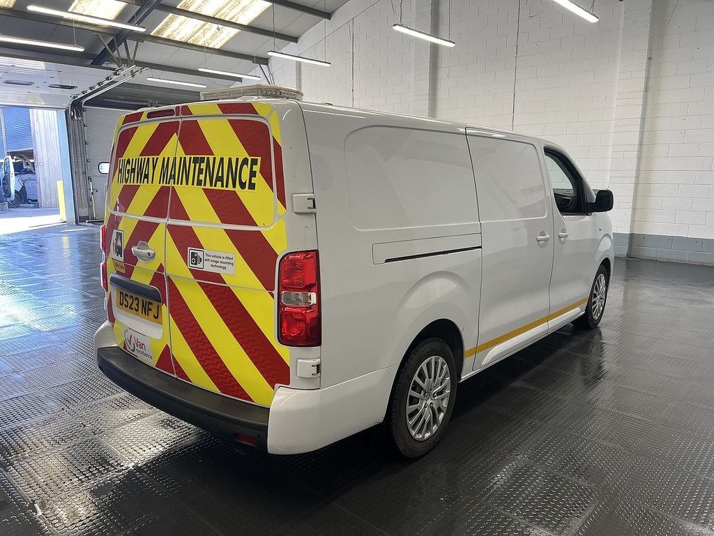 Vauxhall Vivaro 1.5 Turbo D 2900 Pro Panel Van 6Dr L White #3