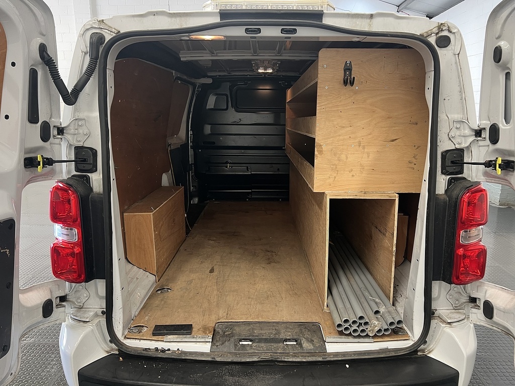 Vauxhall Vivaro 1.5 Turbo D 2900 Pro Panel Van 6Dr L White #5