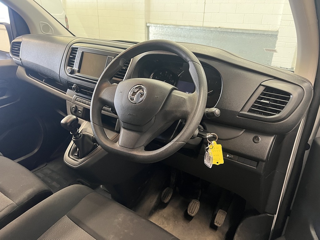 Vauxhall Vivaro 1.5 Turbo D 2900 Pro Panel Van 6Dr L White #6