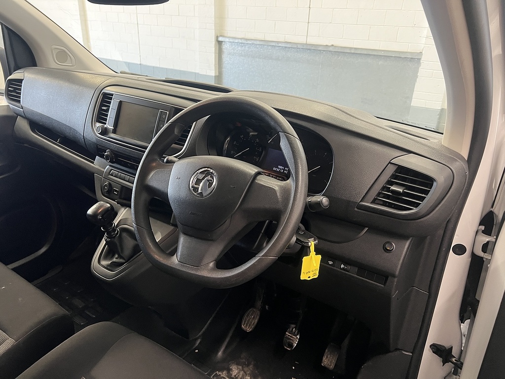 Vauxhall Vivaro 2.0 Turbo D 3100 Prime Panel Van 6Dr White #6