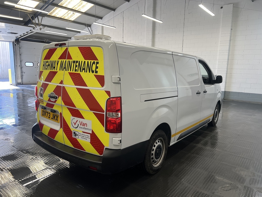 Vauxhall Vivaro 2.0 Turbo D 3100 Prime Panel Van 6Dr White #3